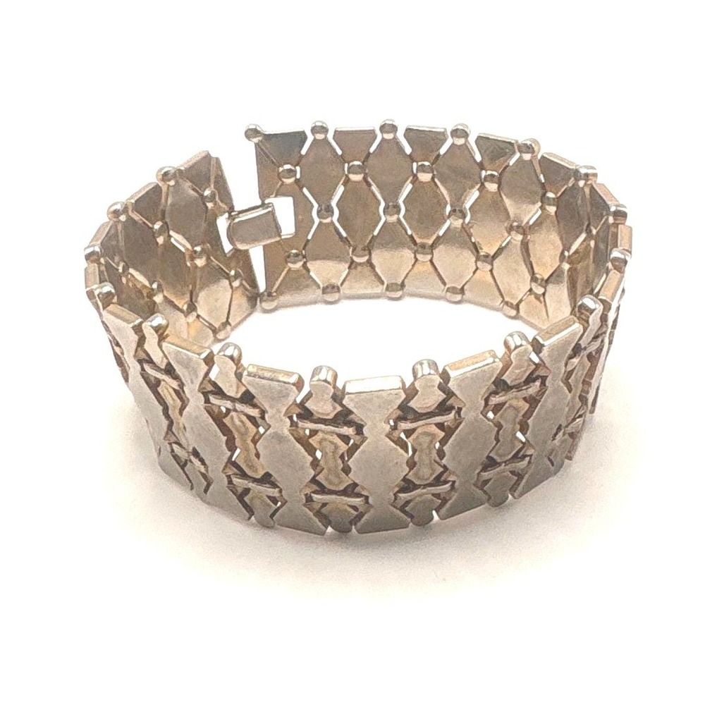 VTG Trifari Over Crown Bracelet 7.25in Silver Tone Geometric Mid Century